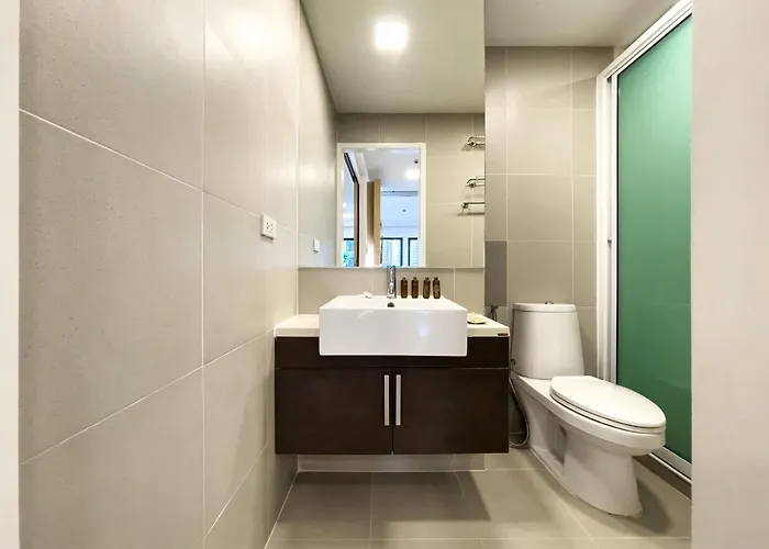 Bts Thong Lol Large 52 Sqm L Pool And Gym L Sontana Bangkok